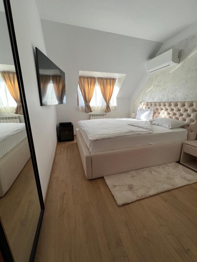 Hotel Casa Mignon Oradea Exterior foto